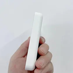 El paquete original Super Mini 5000mah Powerbank blanco tiene logotipo magnético para el banco de energía inalámbrico Magsafe